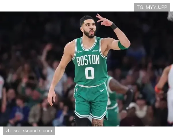 一位视障球迷在波士顿通过沉浸式音频解说服务“体验”塔图姆的绝杀